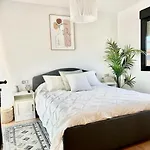 Casa Alaia *